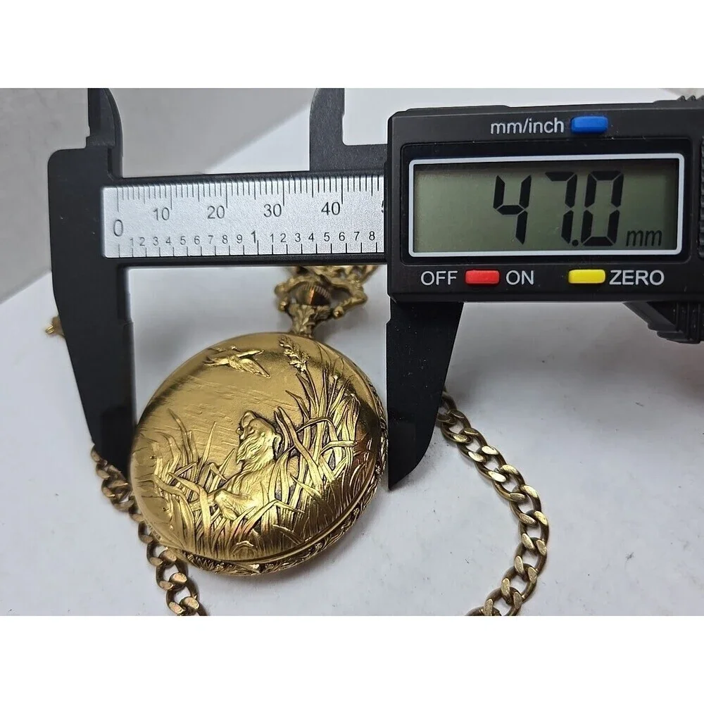 Vintage Majestron Duck Hunting Dog Gold Tone Quartz Pocket Watch New Battery